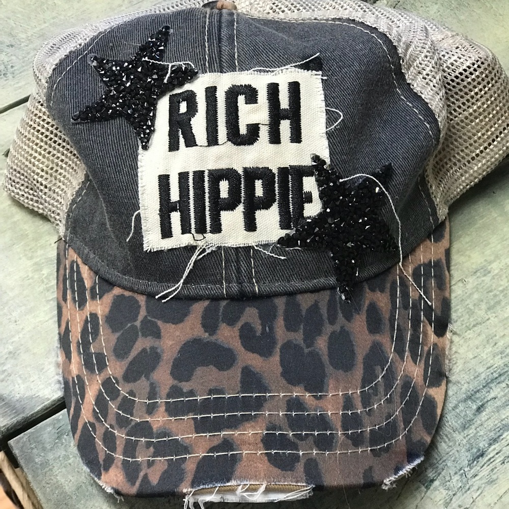 Super cute trucker style hat